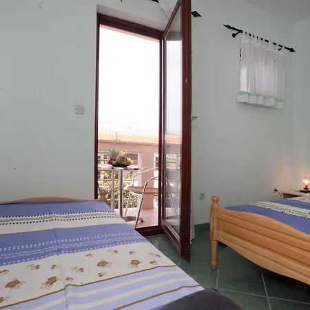 Apartment Cetina *