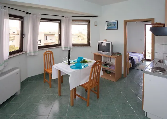 Cetina Apartment *