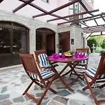 Apartment Cetina *