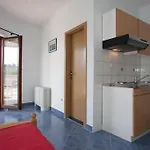 Cetina Apartment *