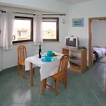 Cetina Apartment *
